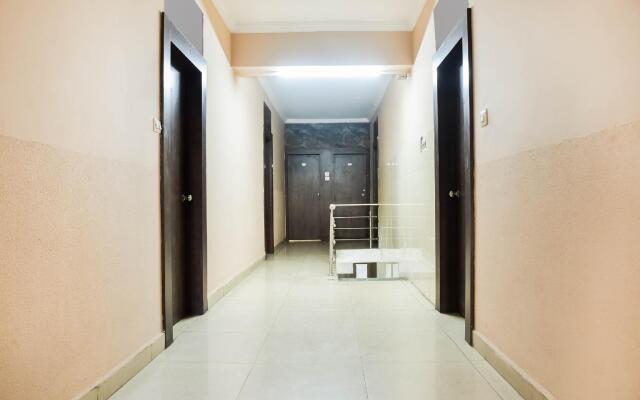 OYO 79004 Flagship Hotel Kasturi Continental