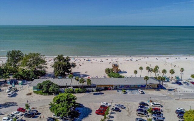 The Anna Maria Island Beach Castaway 1