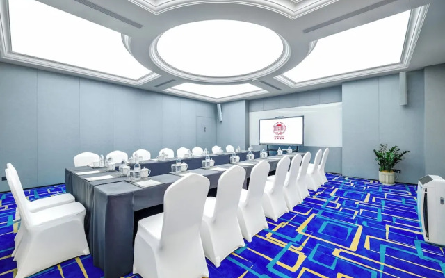 Donghu Collection Hotel