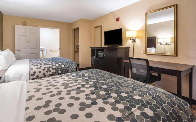Econo Lodge Hillsboro I-35
