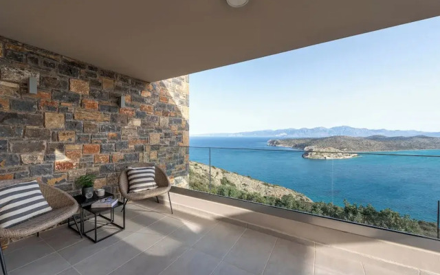 Notiko villas