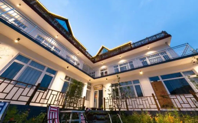 Shanli Renjia Hostel