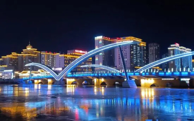 Yunshe·High-altitude View Smart Cinema Homestay (Yanji Yanbian University West Market Branch) – Outside – Yanbian