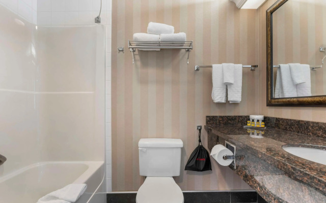 Best Western Plus Kelowna Hotel & Suites