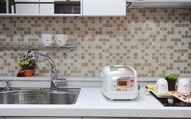 Ganghwang Noul Flower Landscape Pension