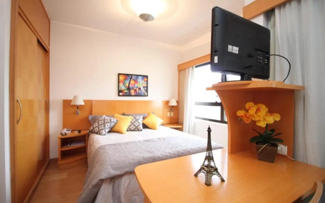 Flat 4 Estrelas Jardins