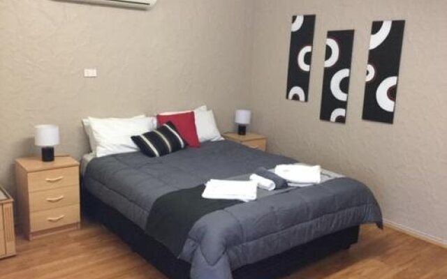Village Motor Inn