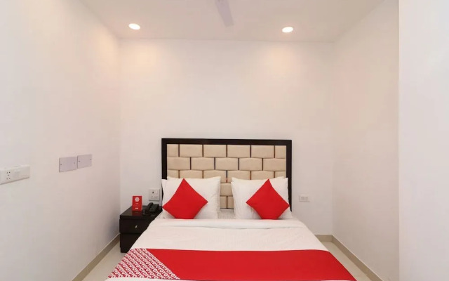 Pitampura Metro Station By OYO Rooms