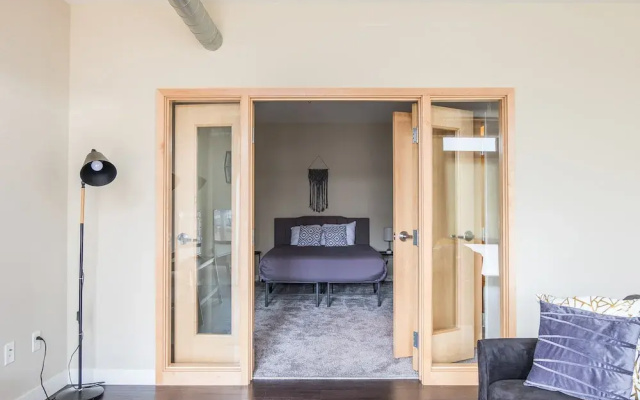 FRONTDESK Minneapolis Grand Apts Downtown