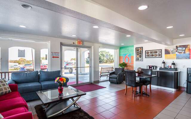 Motel 6 Round Rock, TX