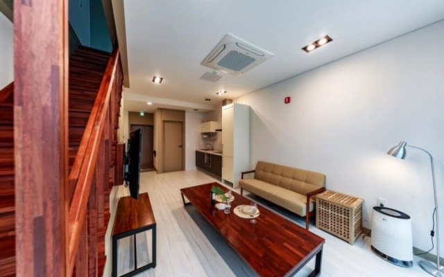 Hapcheon Ylang Ylang Pool Villa