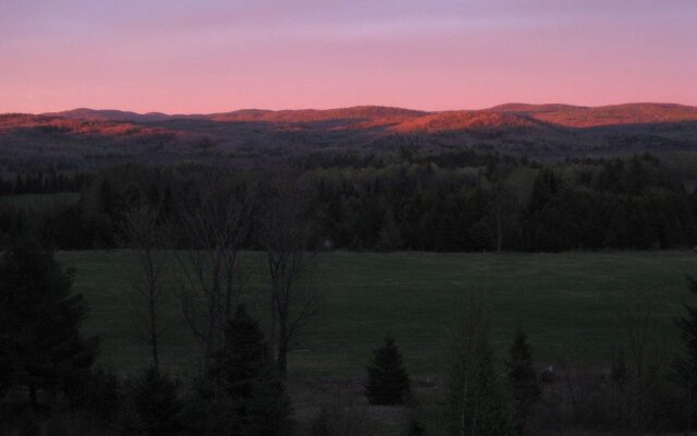 Benaaron Guest House