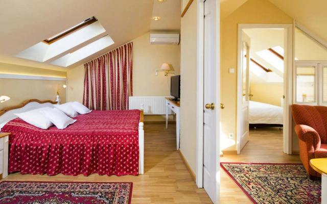 Hotel Julian