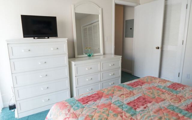 Birdhouse by Dune Vacation Rentals