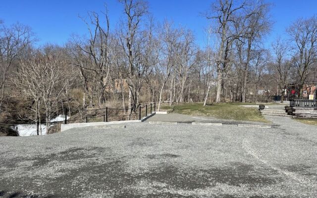 The Fallviews at Burdett Falls