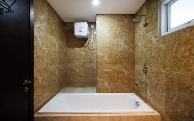 Exclusive And Spacey 3Br At Grand Sungkono Lagoon Apartment