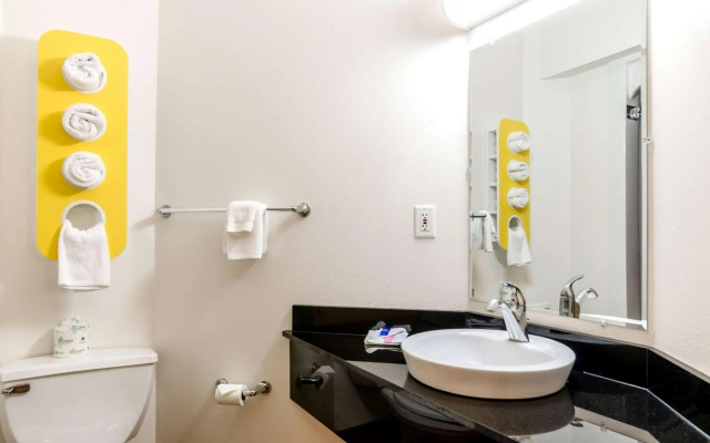 Motel 6 Las Cruces, NM - Telshor