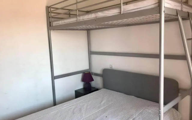 Charmante maisonnette avec piscine communautaire, idéale vacances familiales