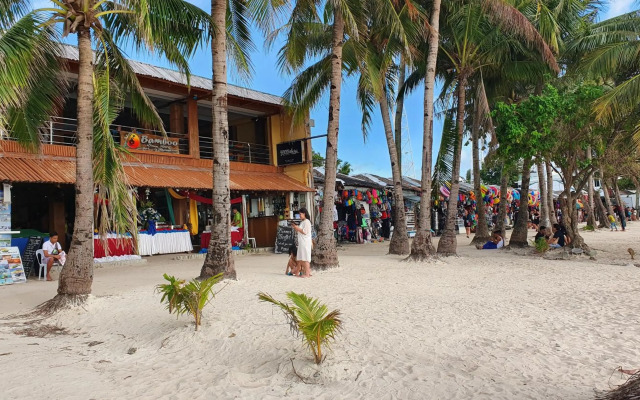 Bamboo Beach Resort