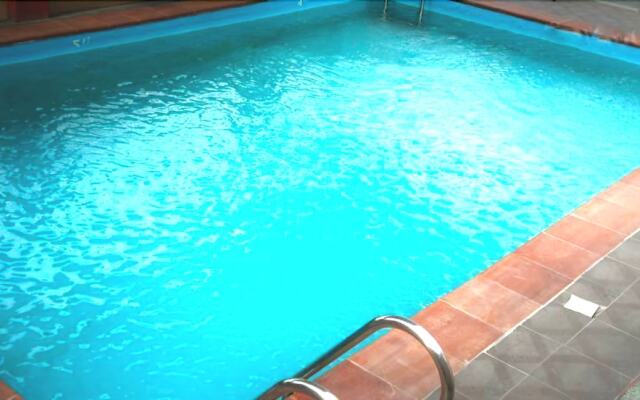 Thornberry Lekki Oxford