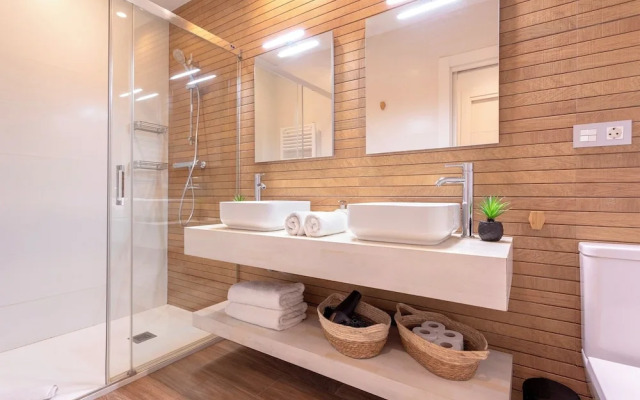 Exclusive apt 3rooms in Granda. Martinez Campos II