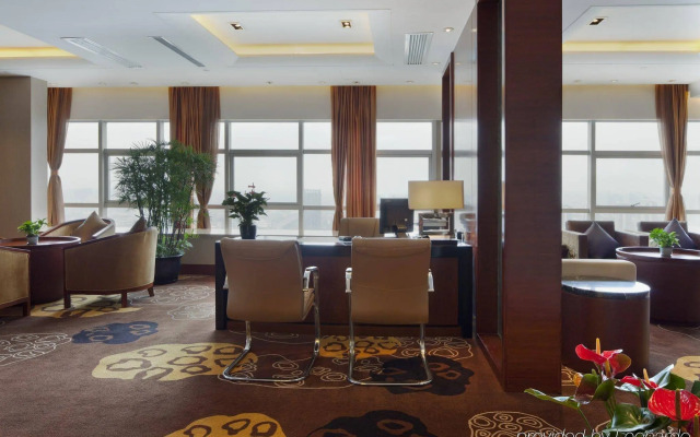 Hangzhou Haiwaihai Crown Hotel