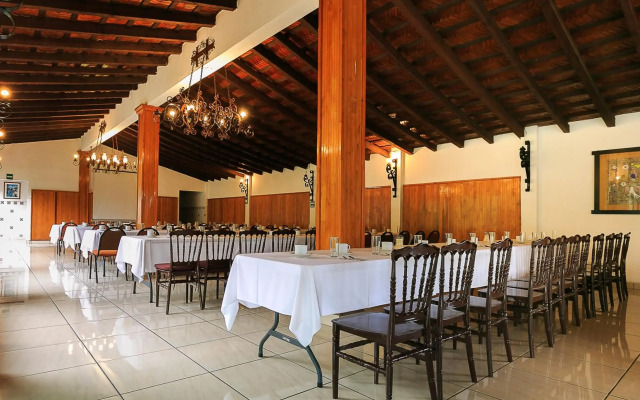 Hotel Pie de la Sierra