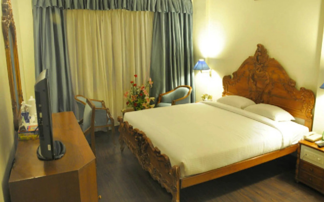 Nalapad's Hotel Bangalore International