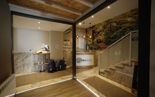 Zendoira - Hostel