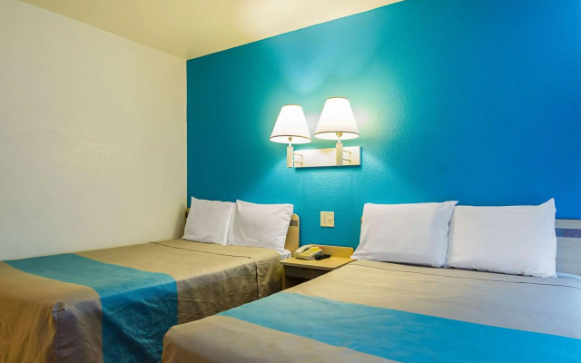 Motel 6 Mitchell, SD