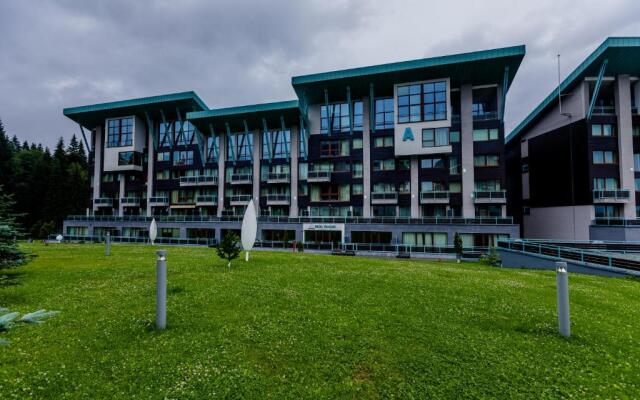 Pine Woods Apartment B35 in Silver Mountain