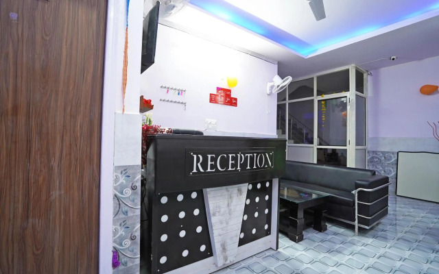 OYO 46441 Five Star Residency
