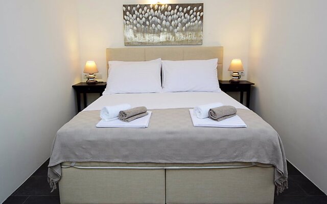 Lozna Residence 41533