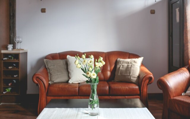 oompH Warsaw Old Town Apartment