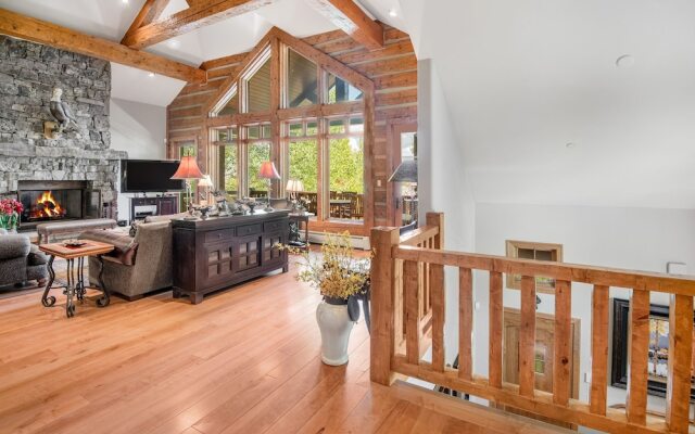 40 Goshawk 5 Bedroom Home by RedAwning