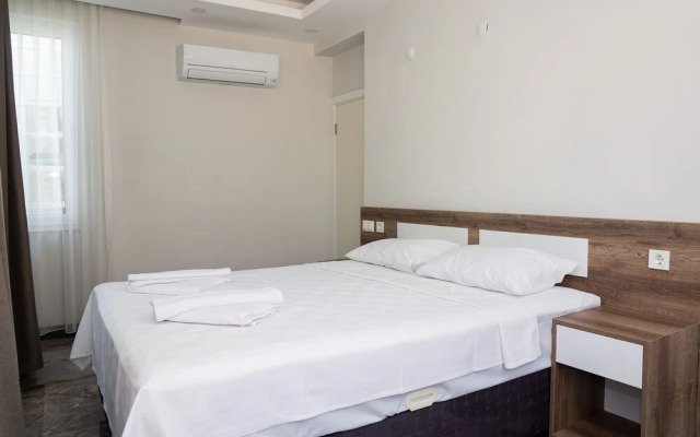 Private Pool Garden Villa- All Rooms w AC