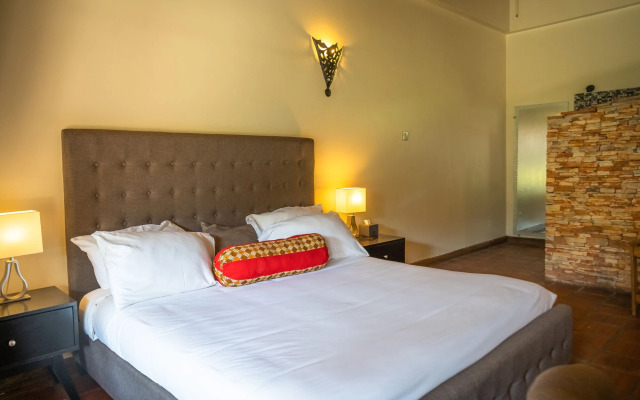 Le Petit Village Hotel & Spa