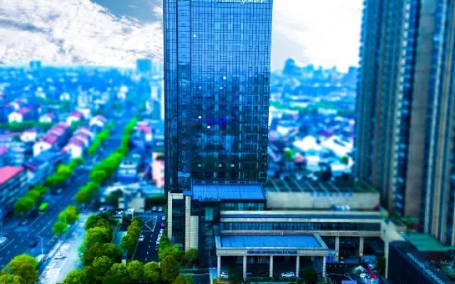 Howard Johnson Huadu Plaza