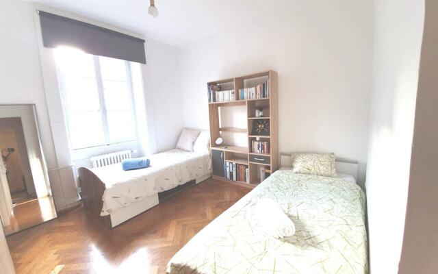 Apartment With One Bedroom In Paquis Nations, Geneve, With Wonderful City View And Wifi