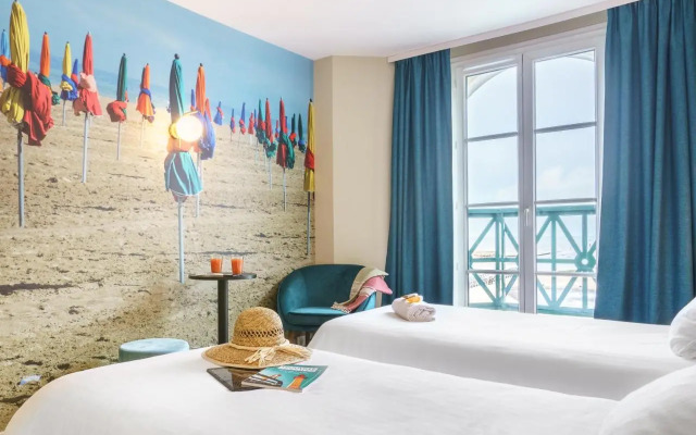 Latitudes Beach Hotel