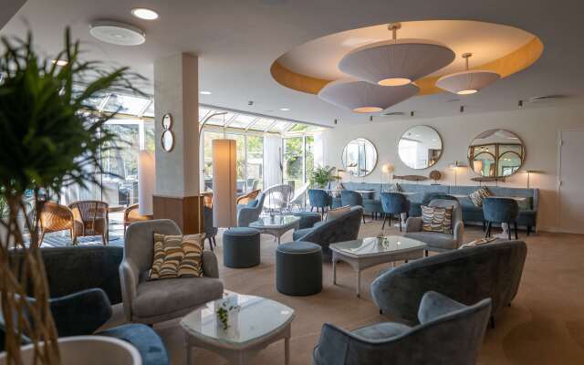 Best Western Plus Hôtel Le Roof