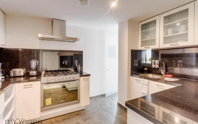 3 Bedrooms Apartment with Panoramic Terrace