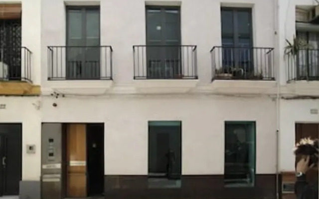 Traveller Box Hostel