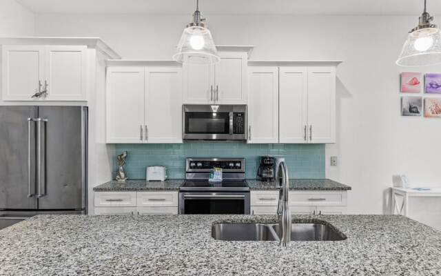 9 Lakeland Drive - Sealove Frangista