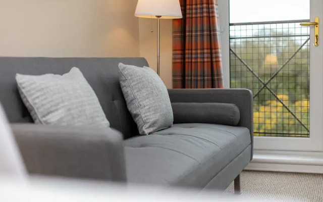 Riverside View - Donnini Apartments