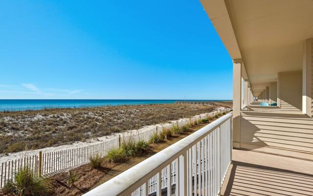 Sea Shell 3 Bedroom Townhouse by RedAwning