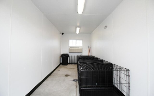 Cobblestone Hotel & Suites – Devils Lake