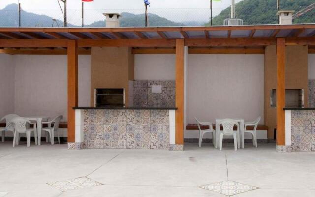 Sun Way Apartamento com piscina e churrasqueira.