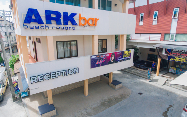 Ark Bar Beach Resort