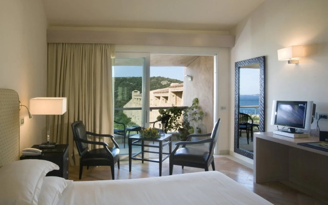 L'Ea Bianca Luxury Resort